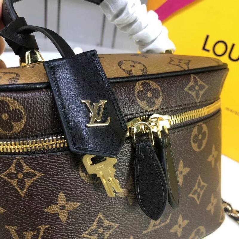 Louis Vuitton Vanity PM Monogram PM crossbody — Top Quality Replica