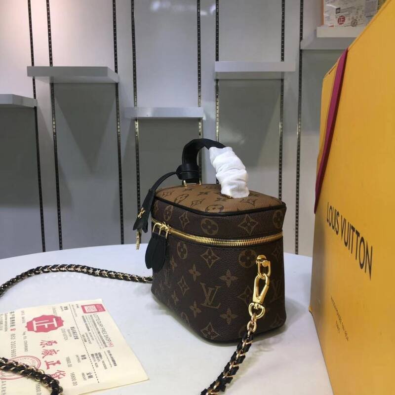 Louis Vuitton Vanity PM Monogram PM crossbody — Top Quality Replica