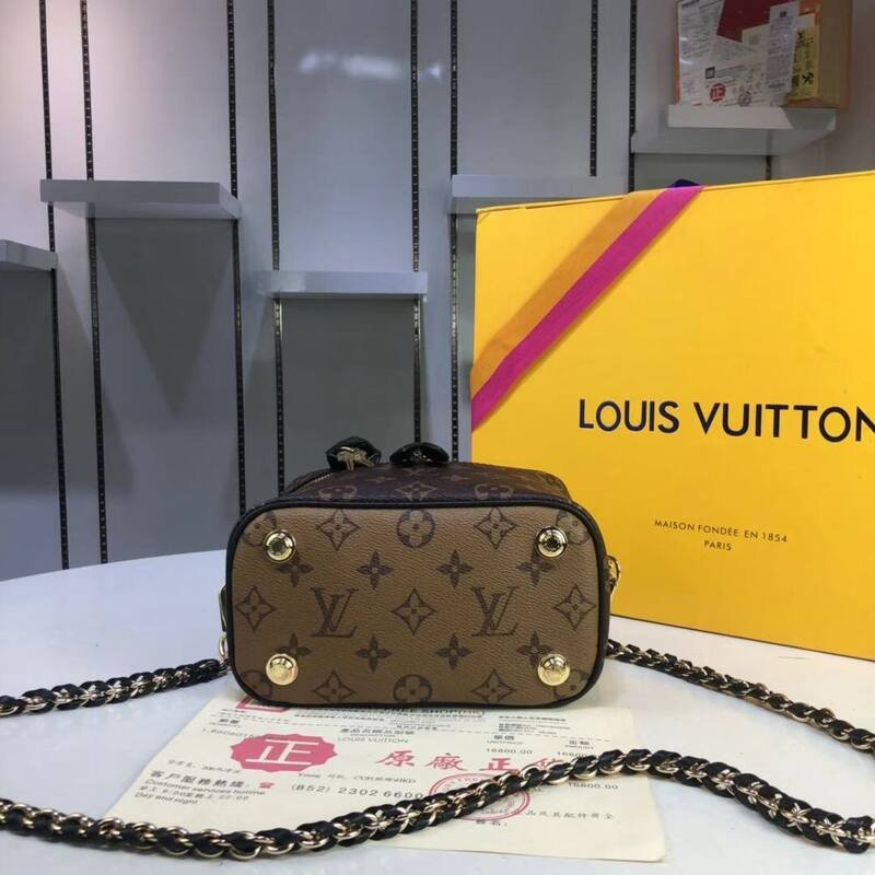 Louis Vuitton Vanity PM Monogram PM crossbody — Top Quality Replica