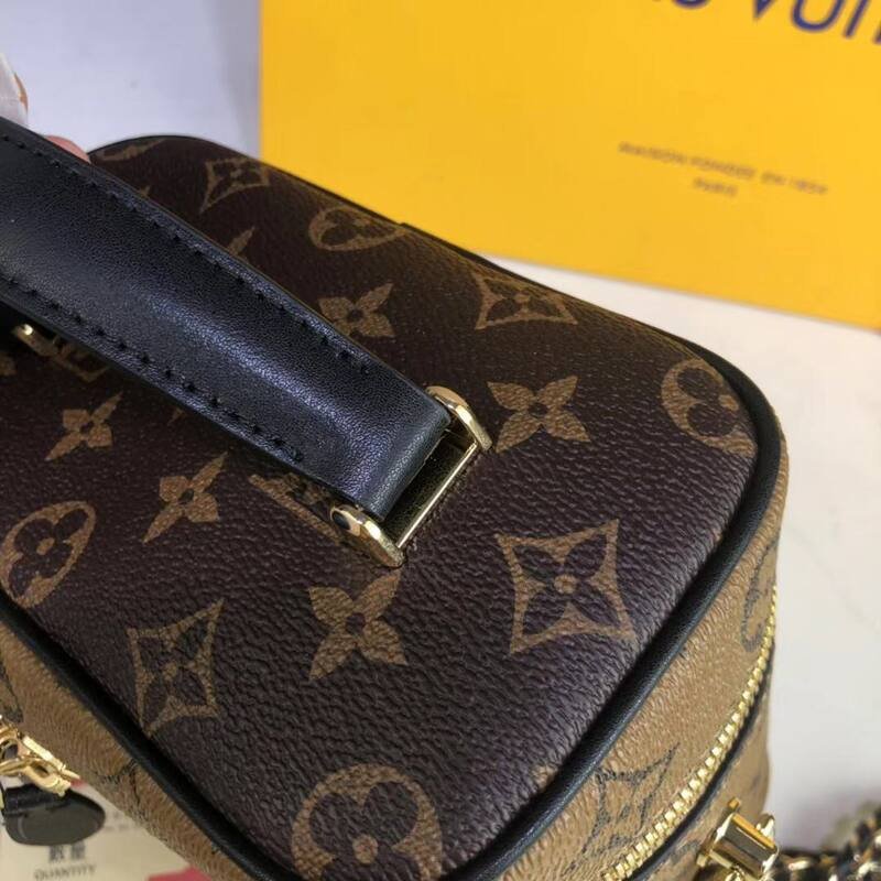 Louis Vuitton Vanity PM Reverse Monogram PM crossbody — Premium Replica