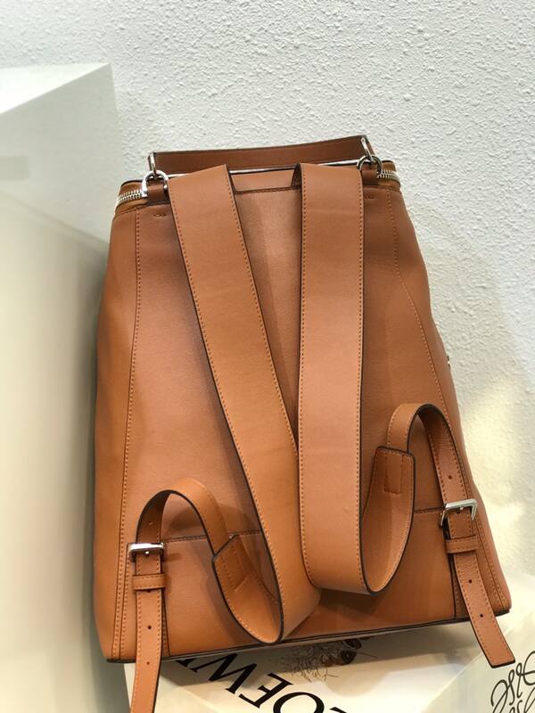 Loewe Tan smooth leather 37x41x15cm backpack — AAA Quality Replica