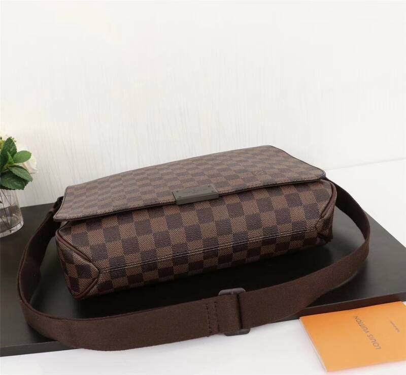 Louis Vuitton Damier Ebene 33x27x9cm crossbody — Top Quality Replica
