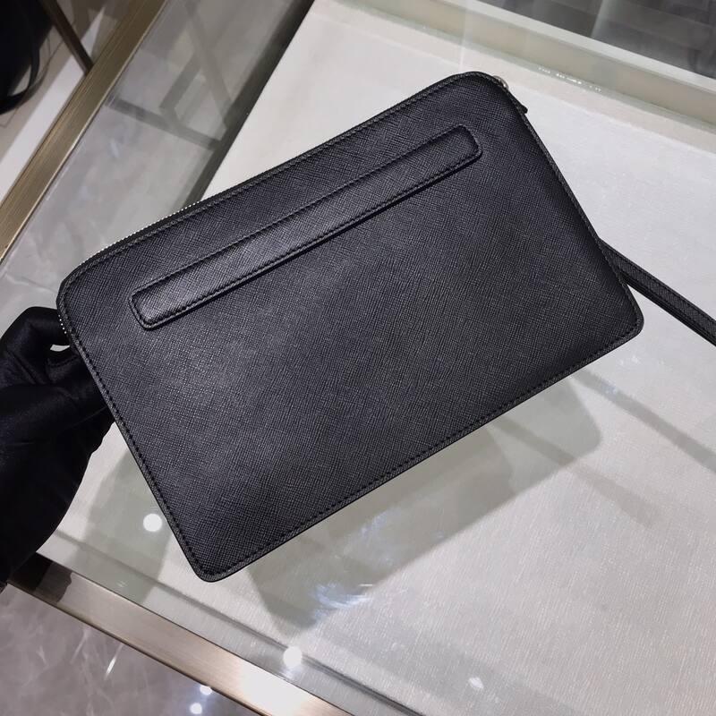 Prada Black shoulder bag — AAA Quality Replica