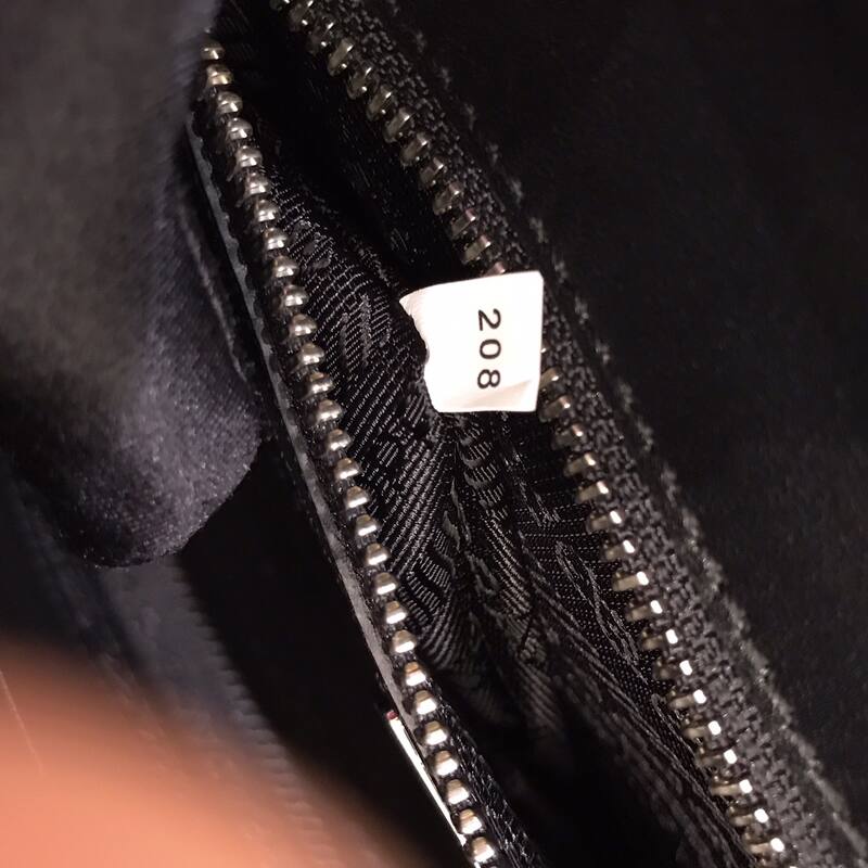 Prada Black shoulder bag — AAA Quality Replica
