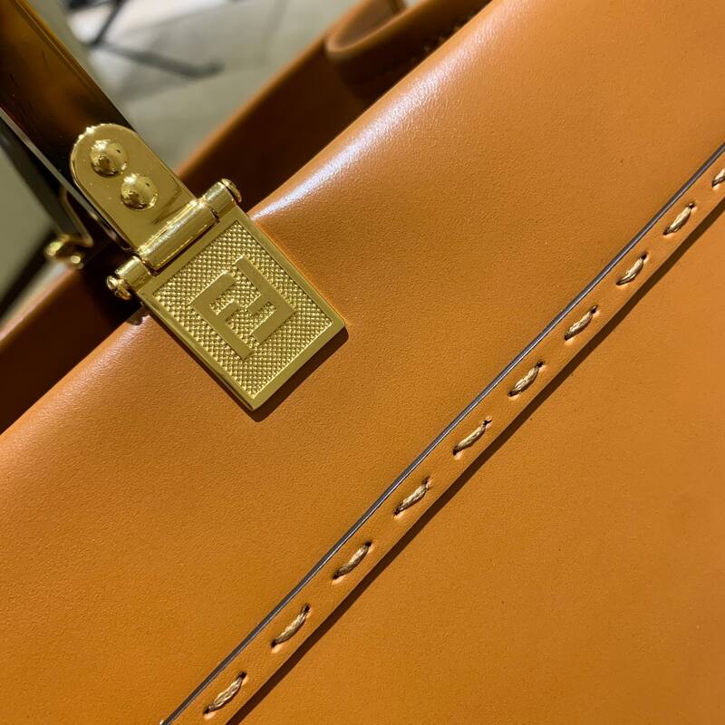 Fendi Brown 30x22x12cm shoulder bag — AAA Quality Replica