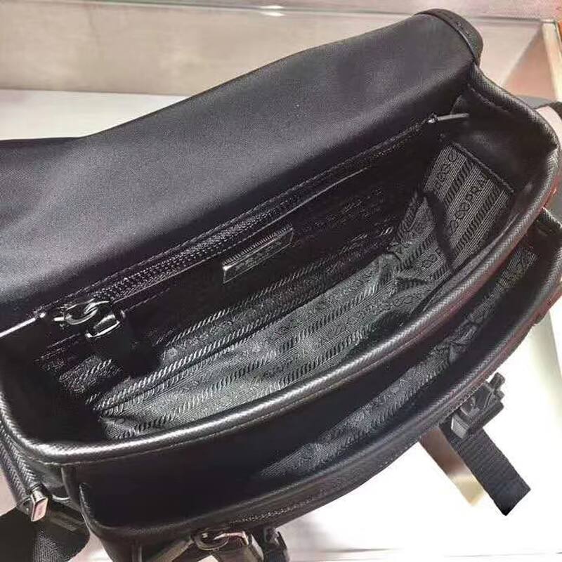 Prada Black shoulder bag — 1:1 Replica