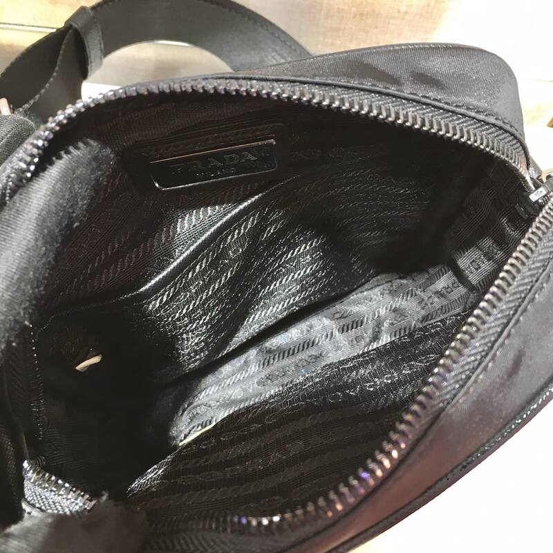 Prada Black shoulder bag — Premium Replica