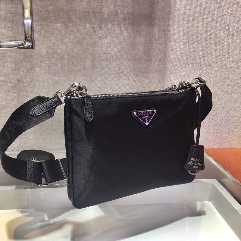 Prada Re-Edition Black shoulder bag — AAA Quality Replica