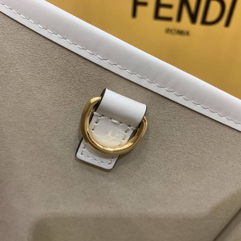 Fendi White 30x22x12cm shoulder bag — 1:1 Replica