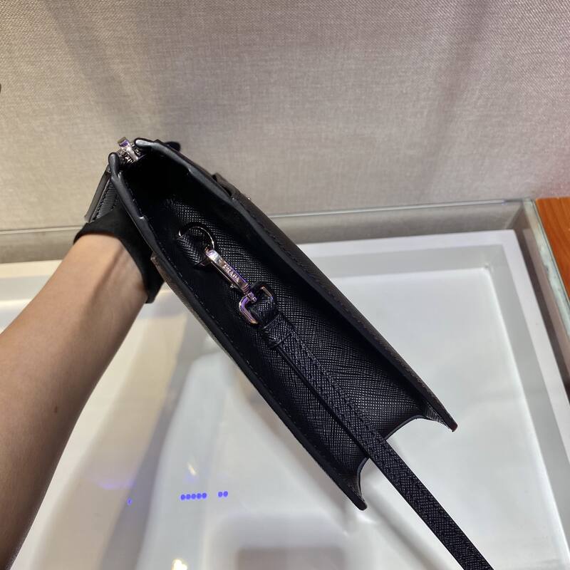 Prada Black shoulder bag — Premium Replica