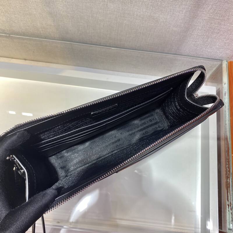Prada Black shoulder bag — Premium Replica