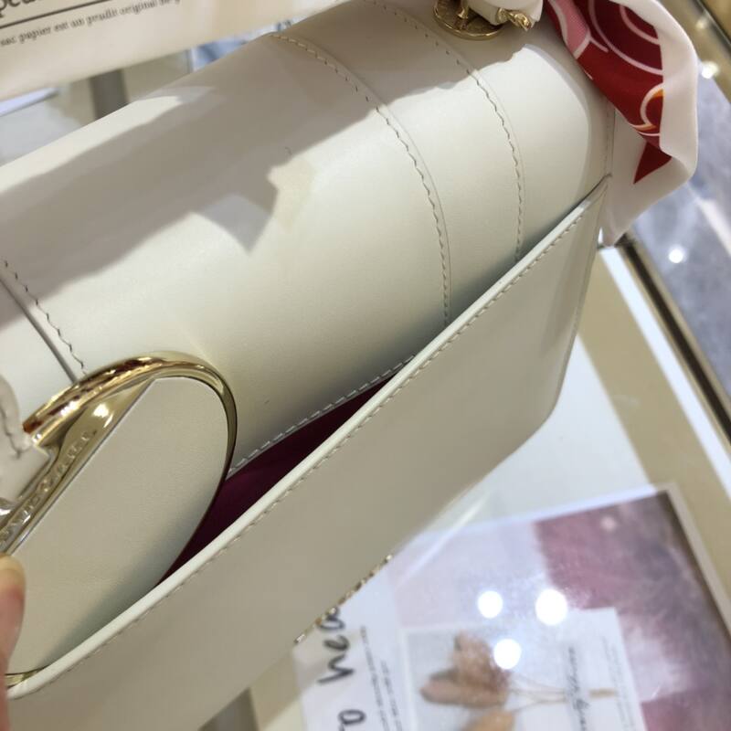 Bulgari shoulder bag — AAA Quality Replica