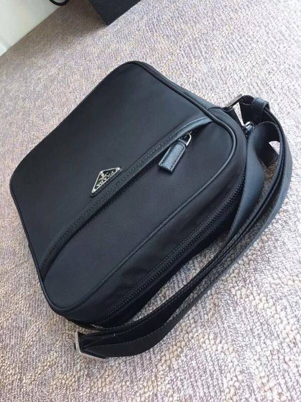 Prada Black shoulder bag — 1:1 Replica