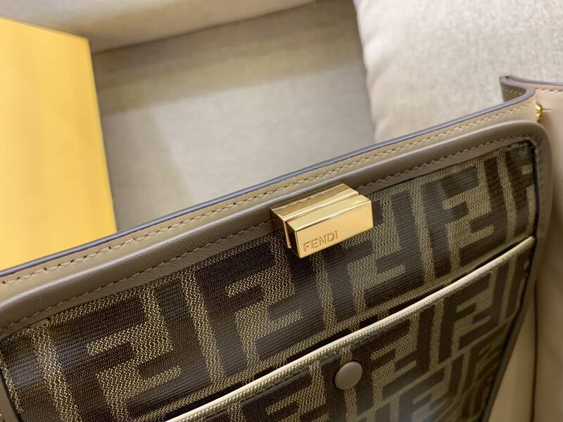 Fendi Peekaboo Monogram 33x22x14cm shoulder bag — AAA Quality Replica