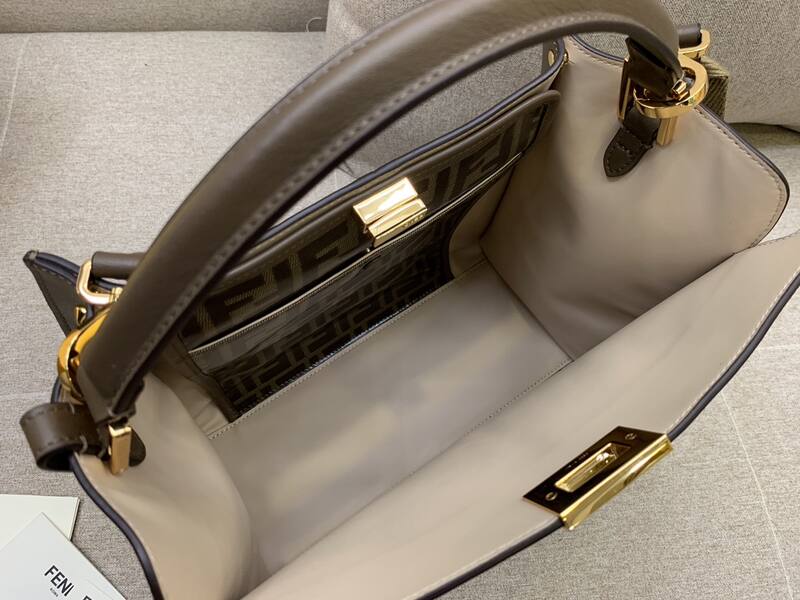 Fendi Peekaboo Monogram 33x22x14cm shoulder bag — AAA Quality Replica