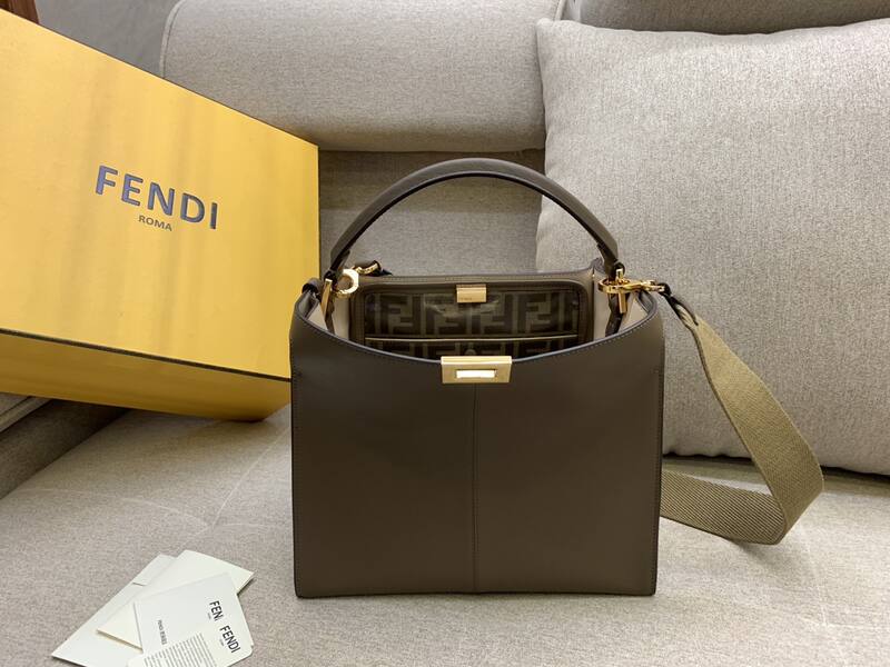 Fendi Peekaboo Monogram 33x22x14cm shoulder bag — AAA Quality Replica