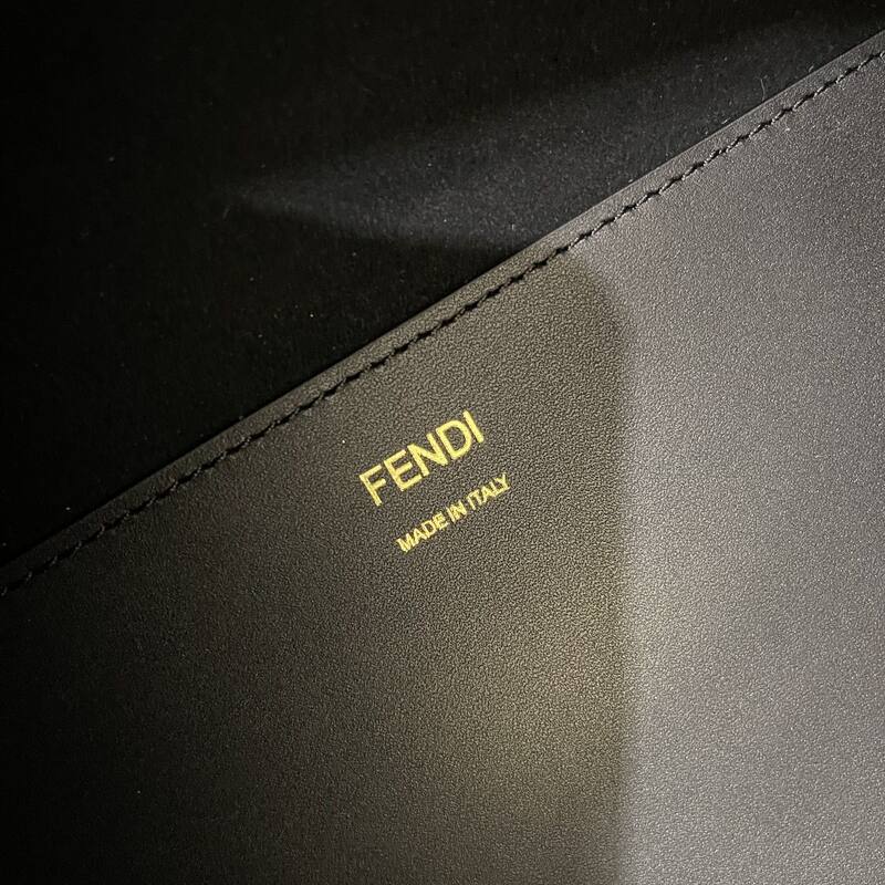 Fendi Black 30x22x12cm shoulder bag — Premium Replica