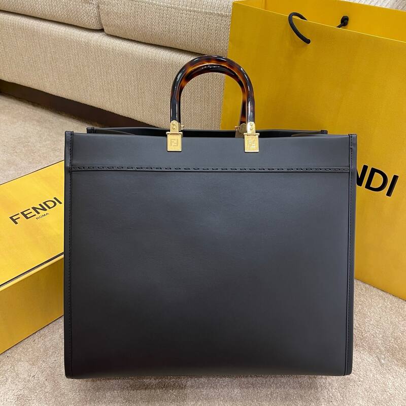 Fendi Black 30x22x12cm shoulder bag — Premium Replica