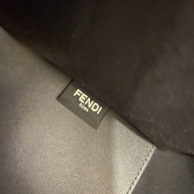 Fendi Black 30x22x12cm shoulder bag — Top Quality Replica
