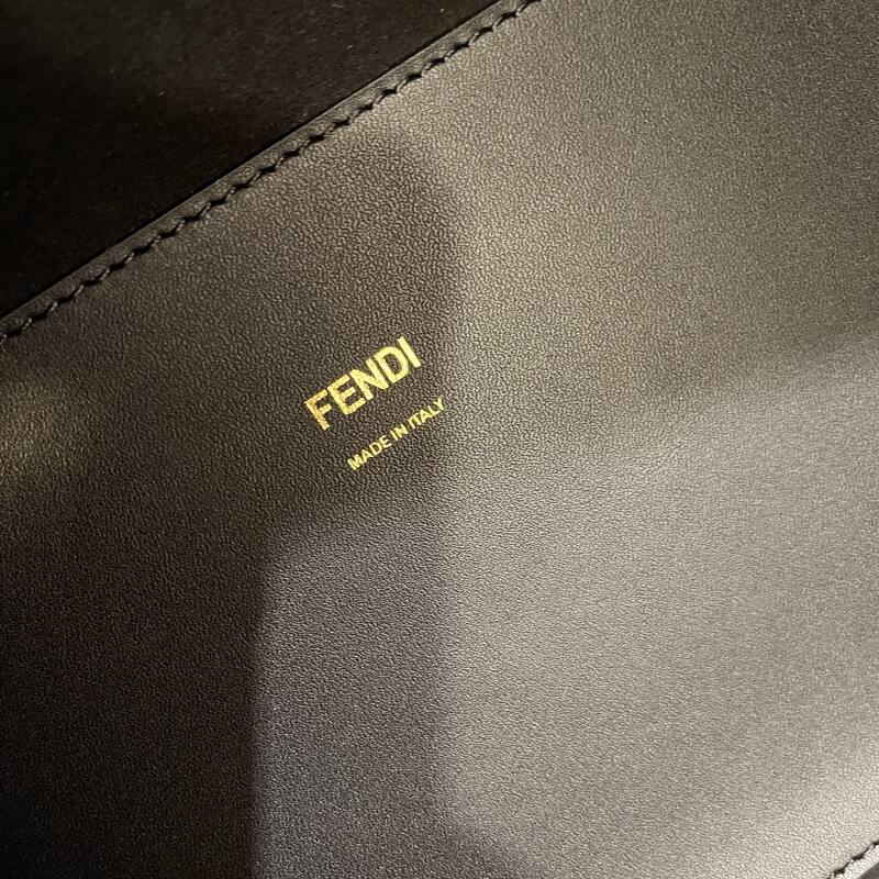 Fendi Black 30x22x12cm shoulder bag — Top Quality Replica