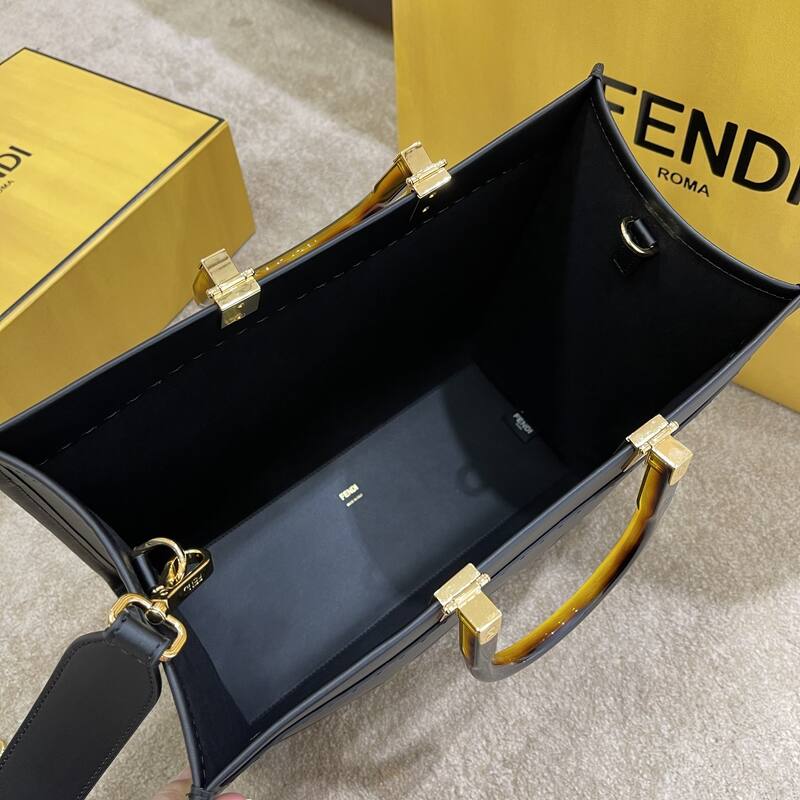 Fendi Black 30x22x12cm shoulder bag — Top Quality Replica