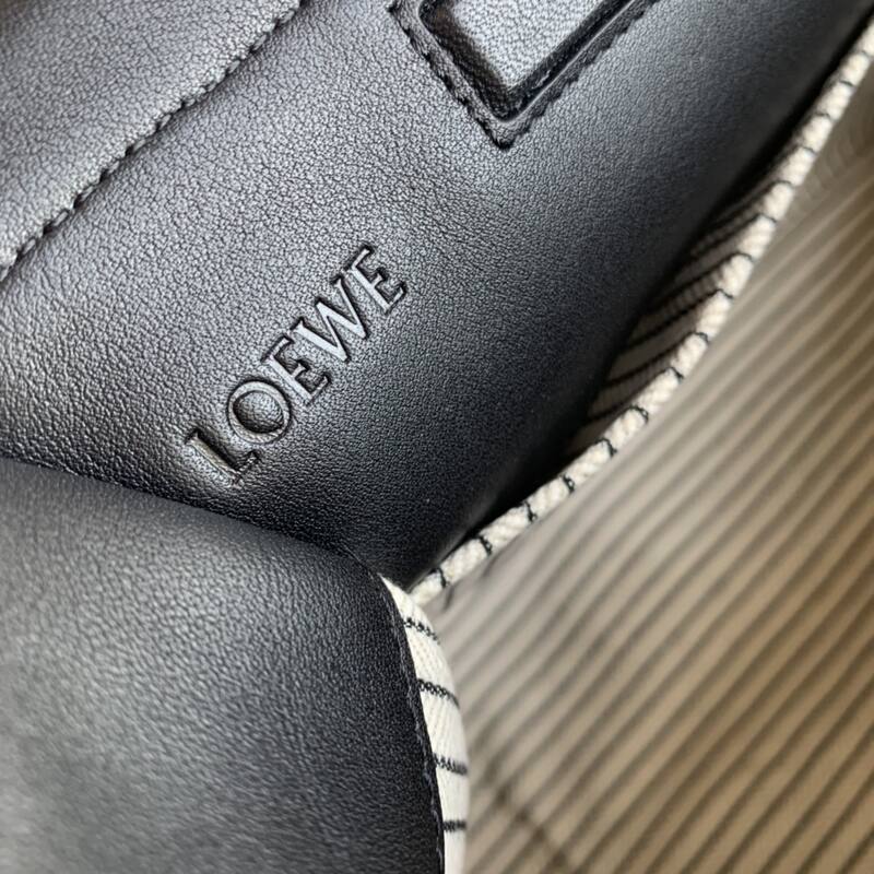 Loewe Black 25x18x10cm shoulder bag — 1:1 Replica