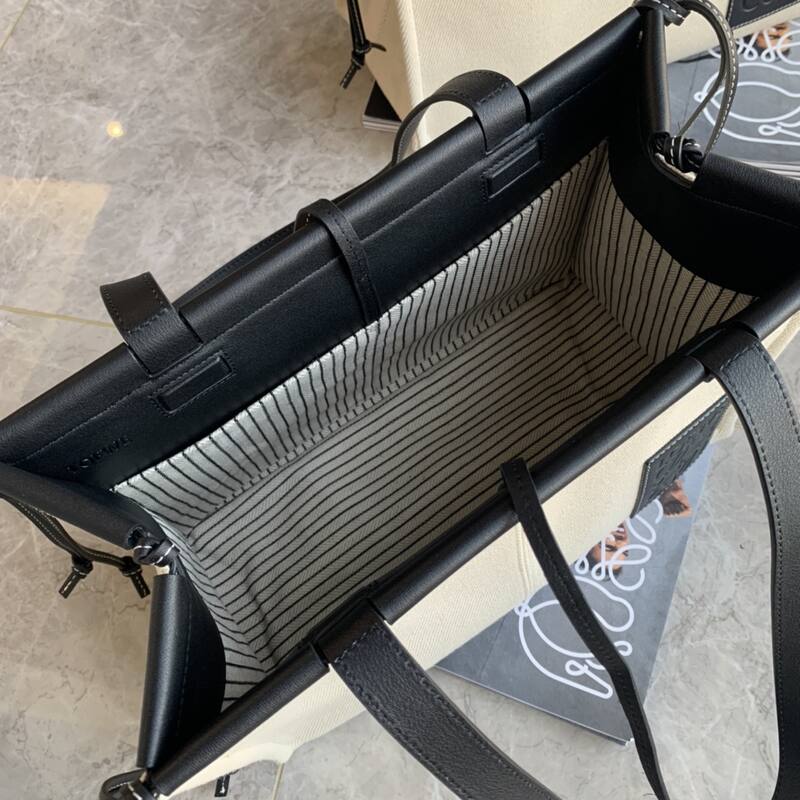 Loewe Black 25x18x10cm shoulder bag — 1:1 Replica