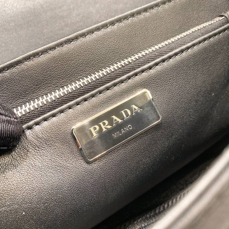 Prada Black shoulder bag — Top Quality Replica