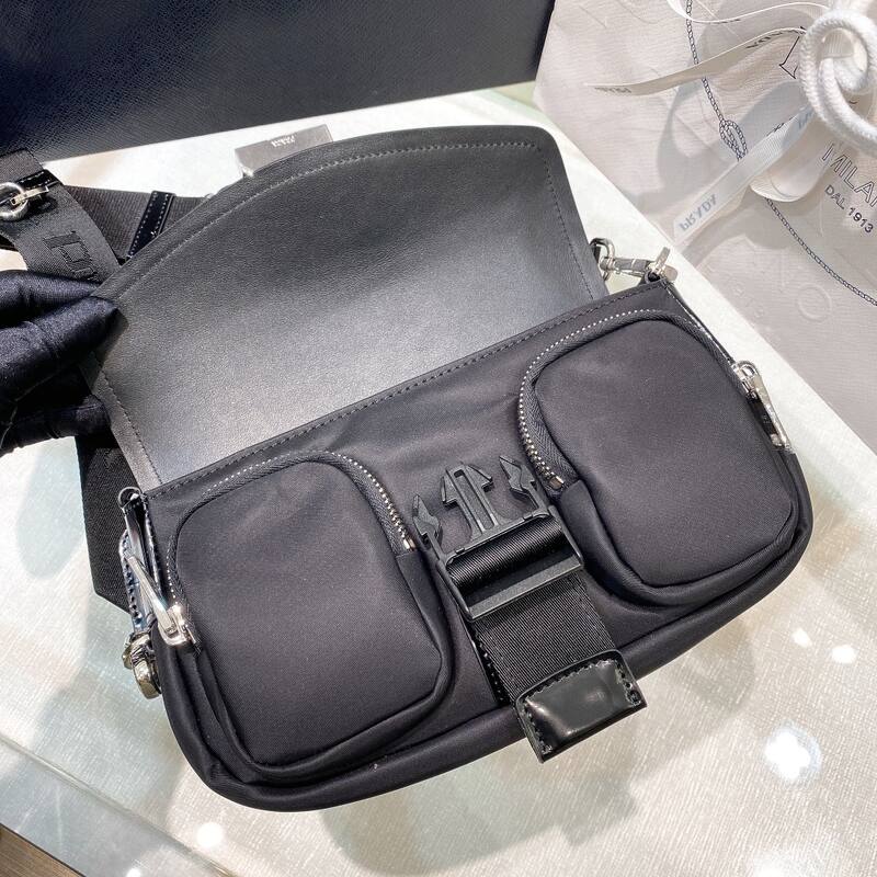Prada Black shoulder bag — Top Quality Replica