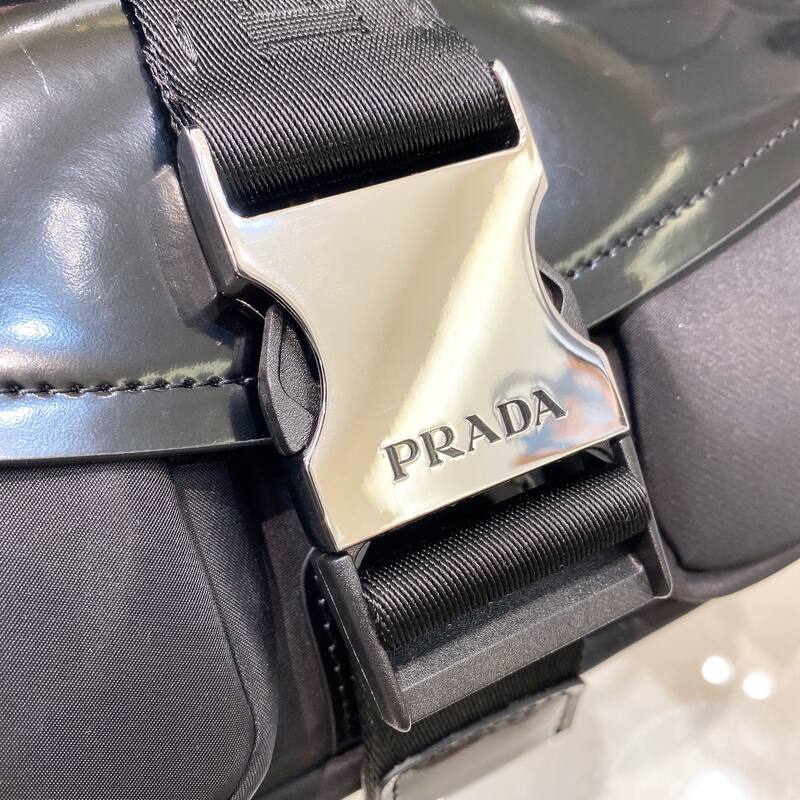 Prada Black shoulder bag — Top Quality Replica