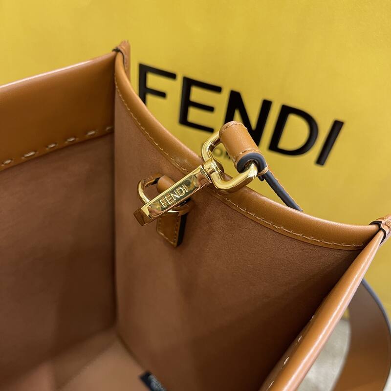 Fendi Brown 30x22x12cm shoulder bag — Premium Replica