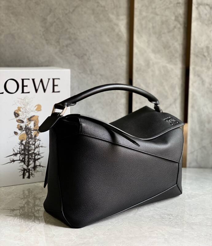 Loewe Black 40x30x16cm shoulder bag — Premium Replica