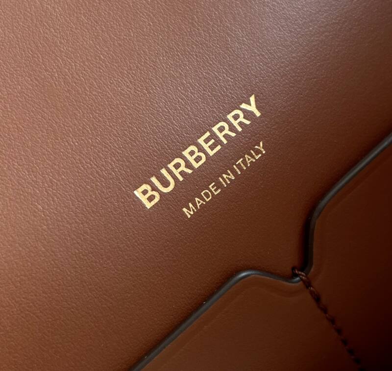 Burberry Black shoulder bag — Top Quality Replica