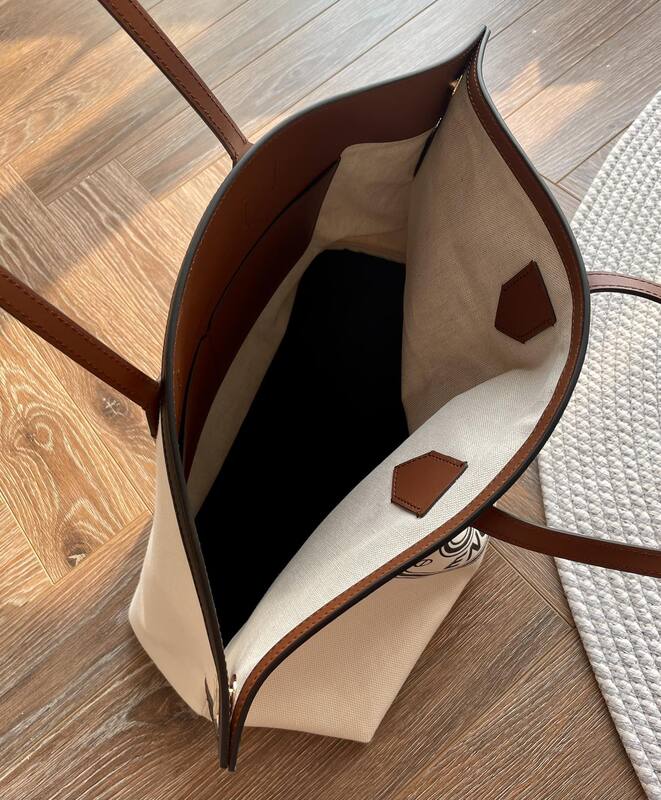 Burberry Black shoulder bag — Top Quality Replica