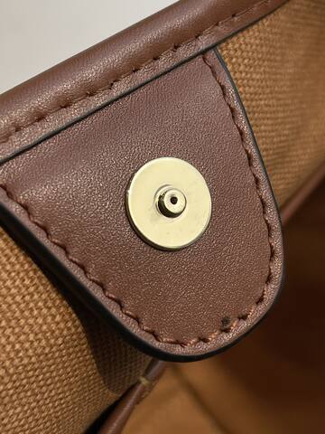 Burberry Brown shoulder bag Top Quality Replica