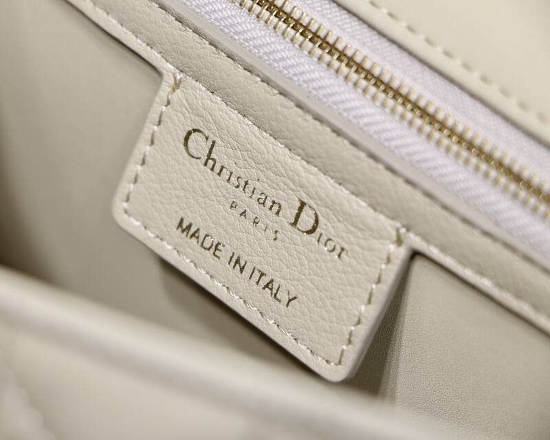 Dior 30 Montaigne Beige shoulder — 1:1 Replica