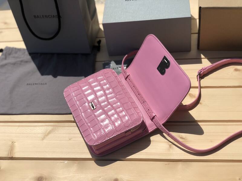 Balenciaga Pink 25x18x10cm shoulder bag — Top Quality Replica
