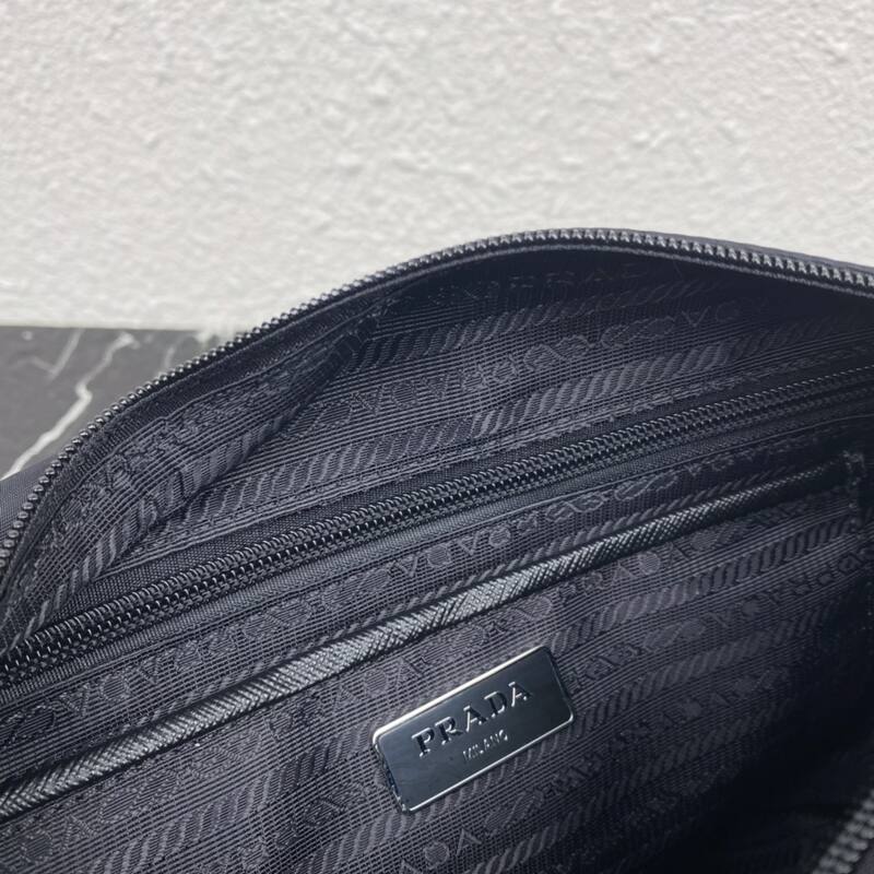 Prada Black Nylon 28x22x12cm messenger bag — AAA Quality Replica