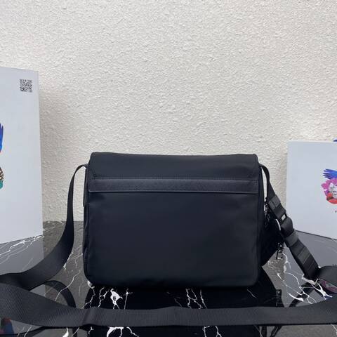 Prada Black Nylon 28x22x12cm messenger bag AAA Quality Replica