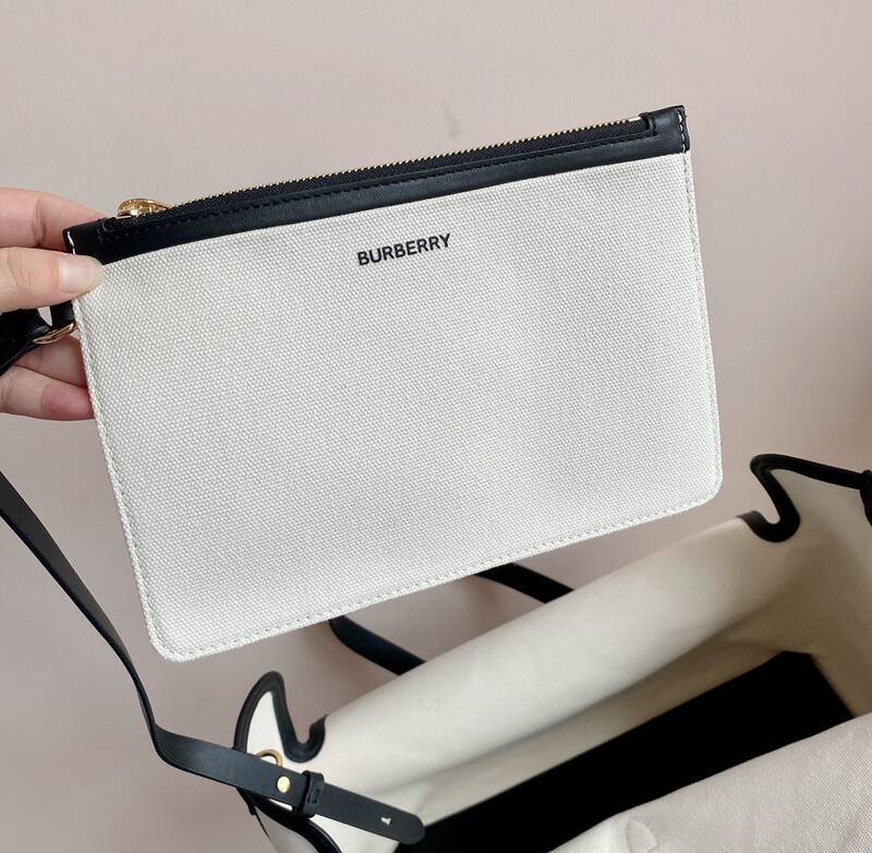 Burberry Black shoulder bag — AAA Quality Replica
