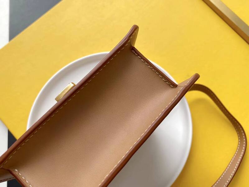 Saint Laurent Calfskin everyday — AAA Quality Replica