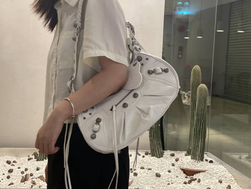 Balenciaga Le Cagole White shoulder bag — Premium Replica