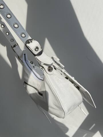 Balenciaga Le Cagole White 26x14cm shoulder bag 1 1 Replica