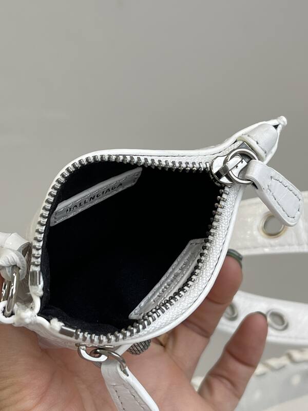 Balenciaga Le Cagole White crinkled leather crossbody bag — Top Quality Replica