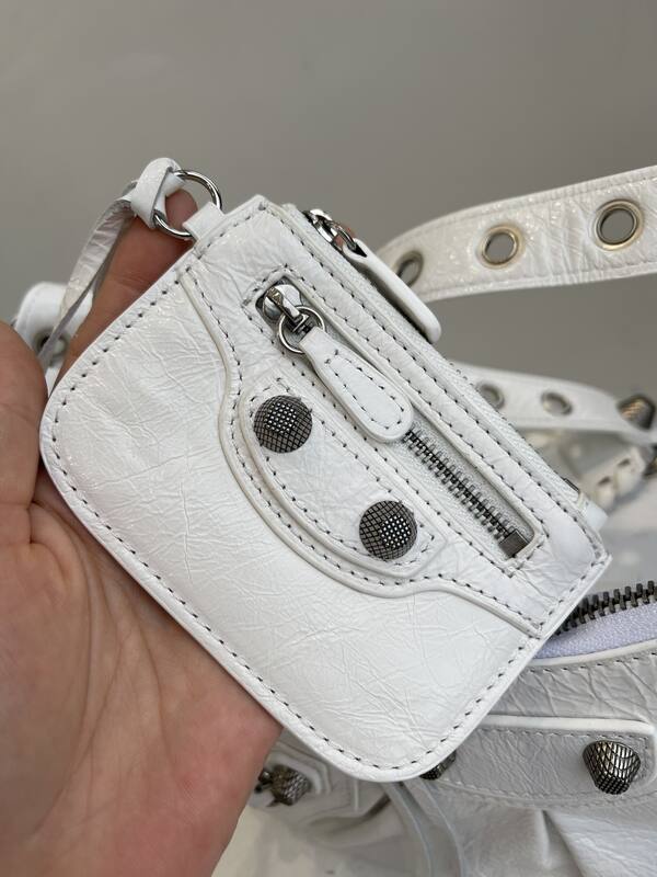 Balenciaga Le Cagole White crinkled leather crossbody bag — Top Quality Replica