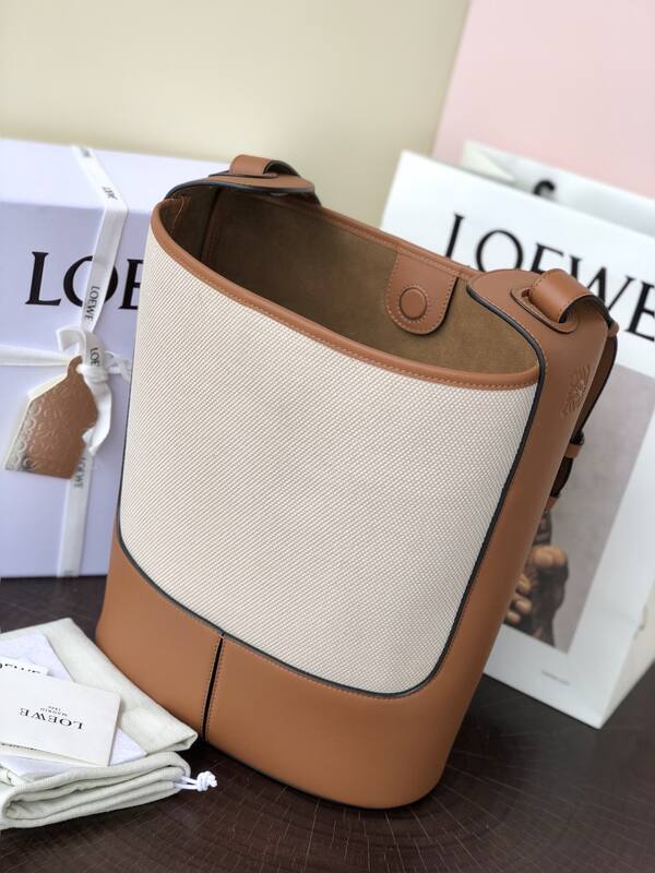 Loewe Beige shoulder bag — AAA Quality Replica