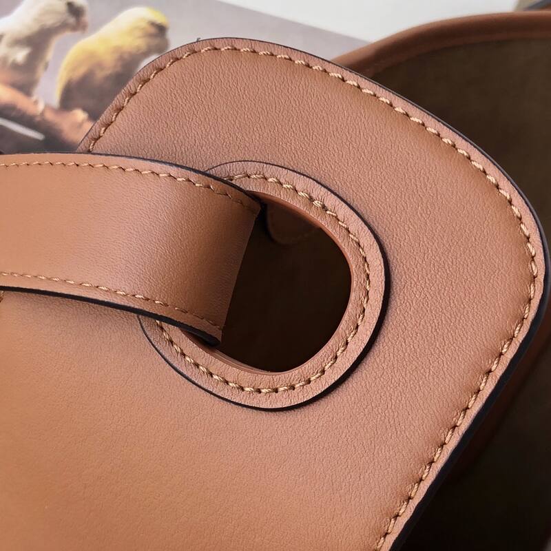 Loewe Beige shoulder bag — AAA Quality Replica