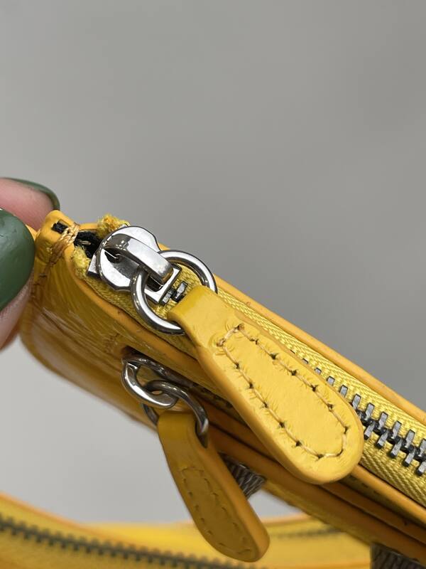 Balenciaga Le Cagole shoulder bag — Top Quality Replica