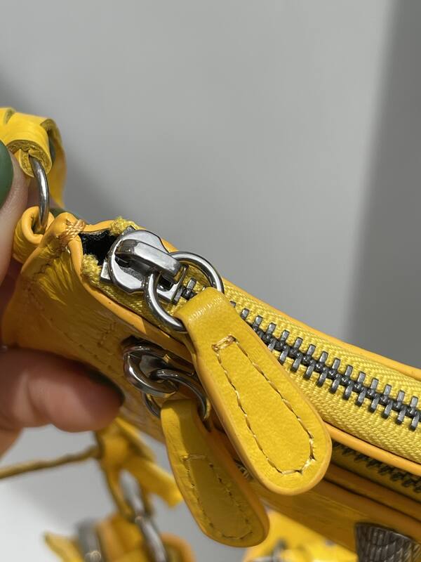 Balenciaga Le Cagole shoulder bag — Top Quality Replica