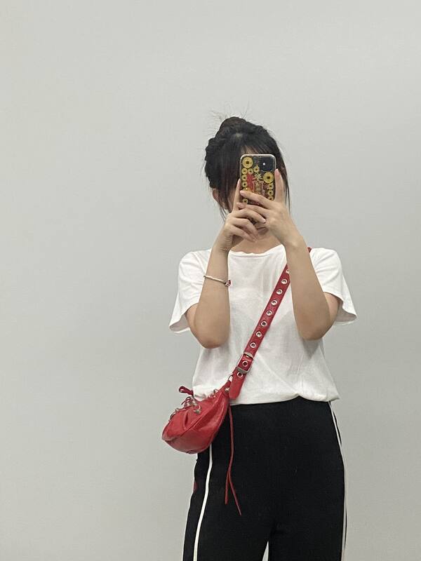 Balenciaga Red 25x18x10cm shoulder bag — Premium Replica